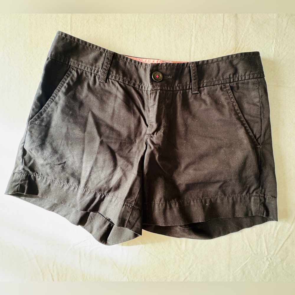 Lilly Pulitzer 100% cotton Short. Size 2 . Color Black.
